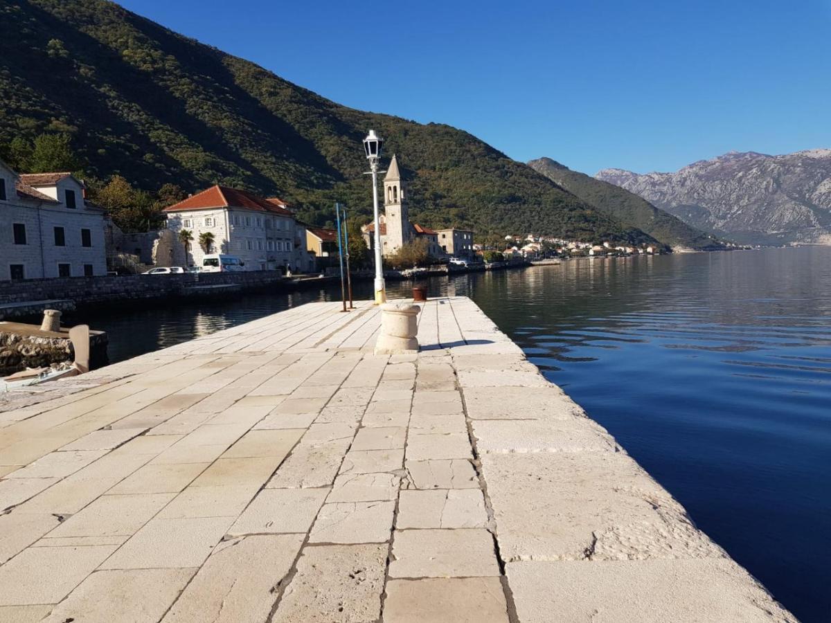 Vila Djuro Mikijelj Donji Stoliv Exterior foto