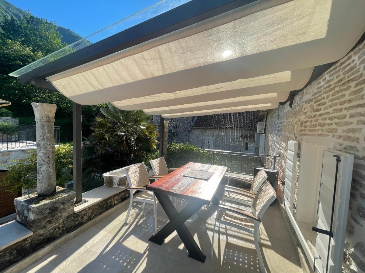 Vila Djuro Mikijelj Donji Stoliv Exterior foto