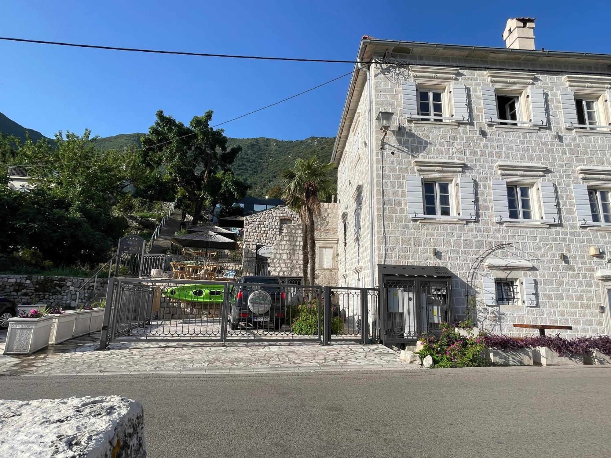 Vila Djuro Mikijelj Donji Stoliv Exterior foto