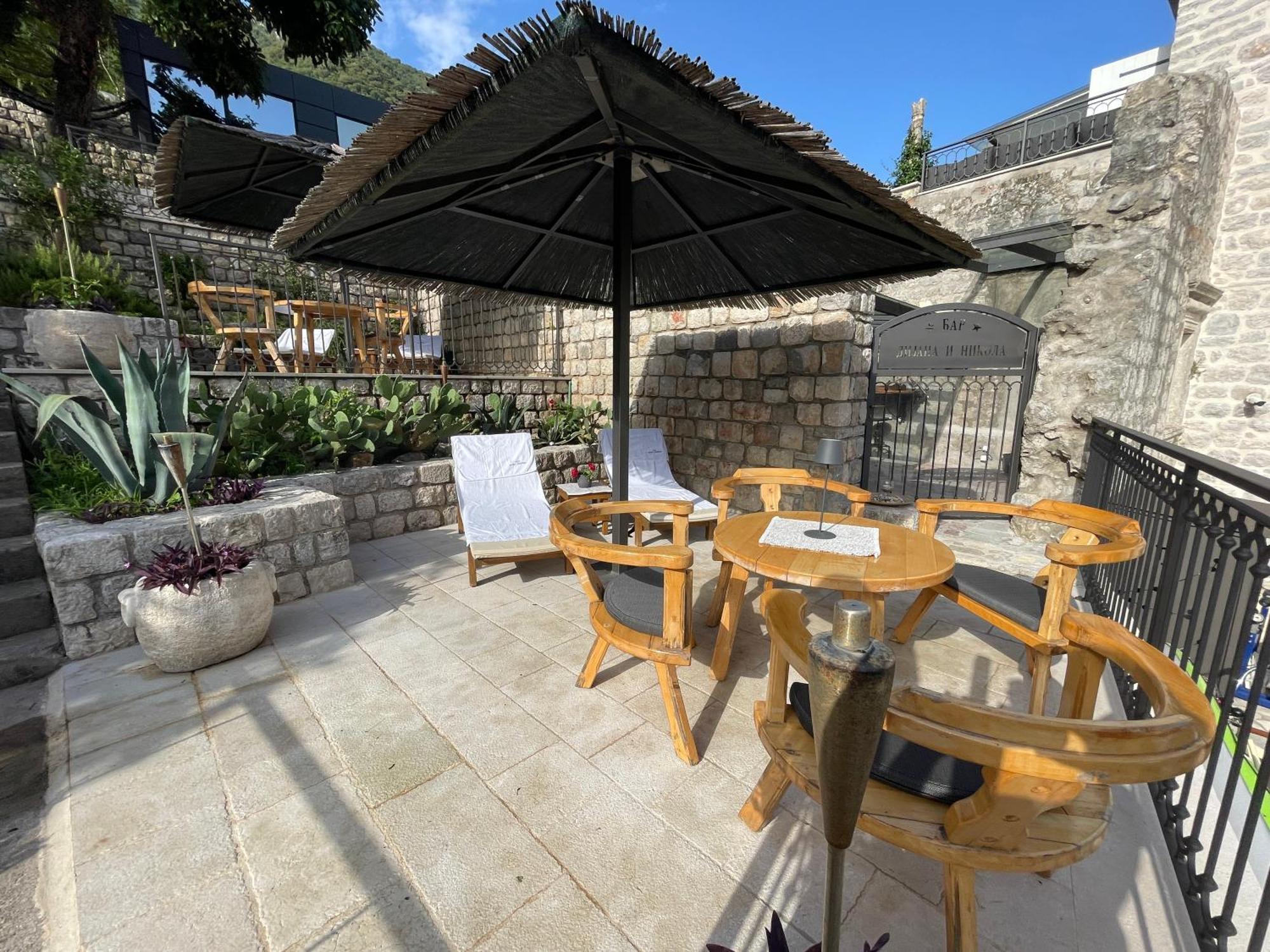 Vila Djuro Mikijelj Donji Stoliv Exterior foto