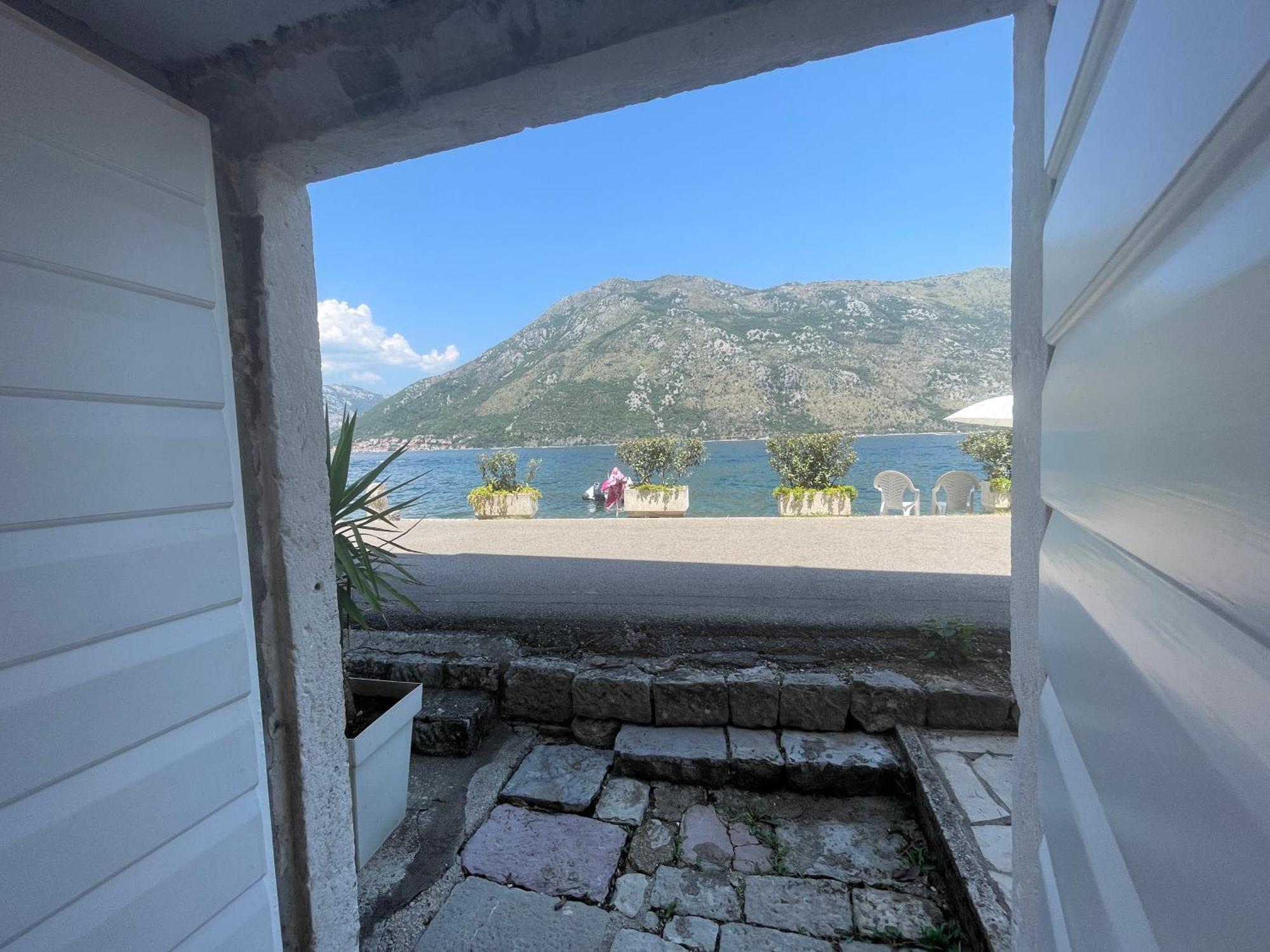 Vila Djuro Mikijelj Donji Stoliv Exterior foto