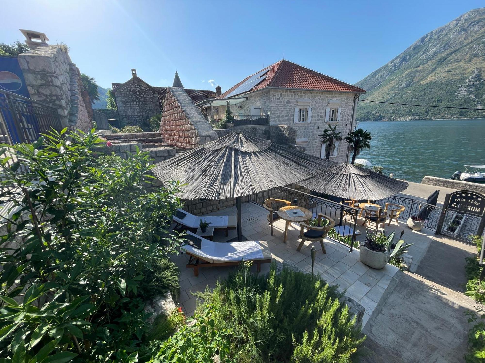 Vila Djuro Mikijelj Donji Stoliv Exterior foto